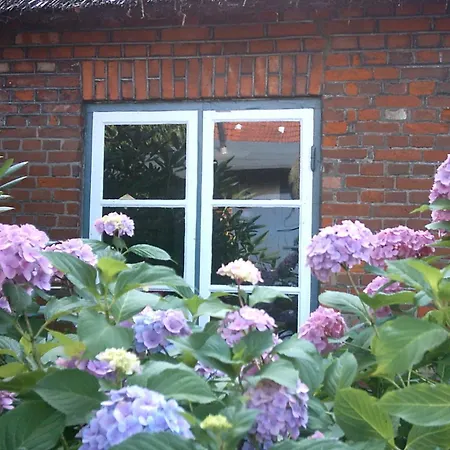 Holiday home Altenteil